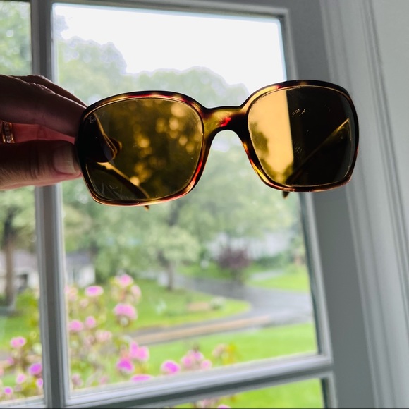 Ray-Ban Polarized Sunglasses - Picture 4 of 6